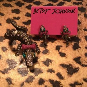 Betsey Johnson alligator crocodile ring earrings